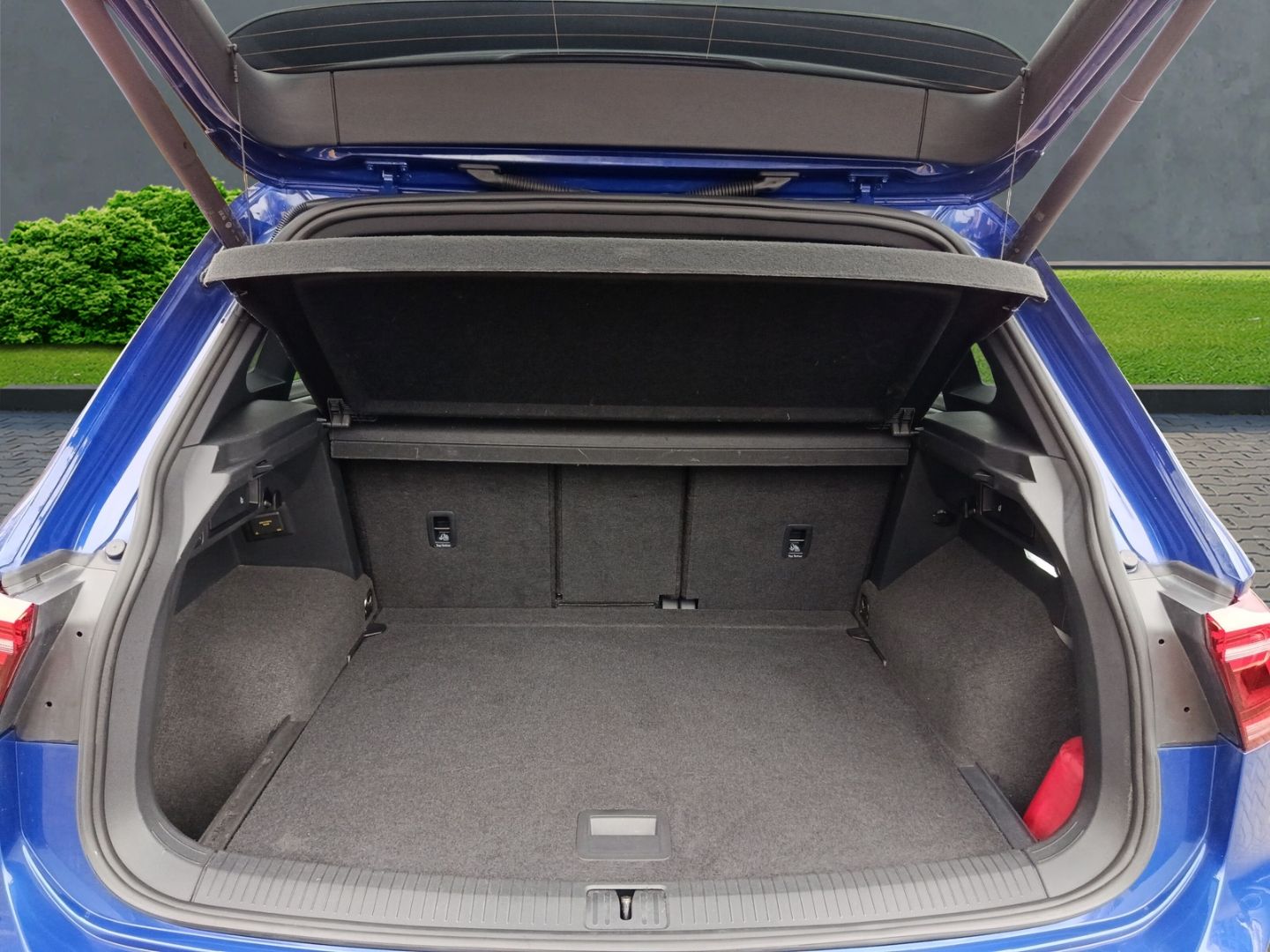 Volkswagen Tiguan R 2.0 TSI 4Motion+PDC+Sitzhzg+Ahk foto 5