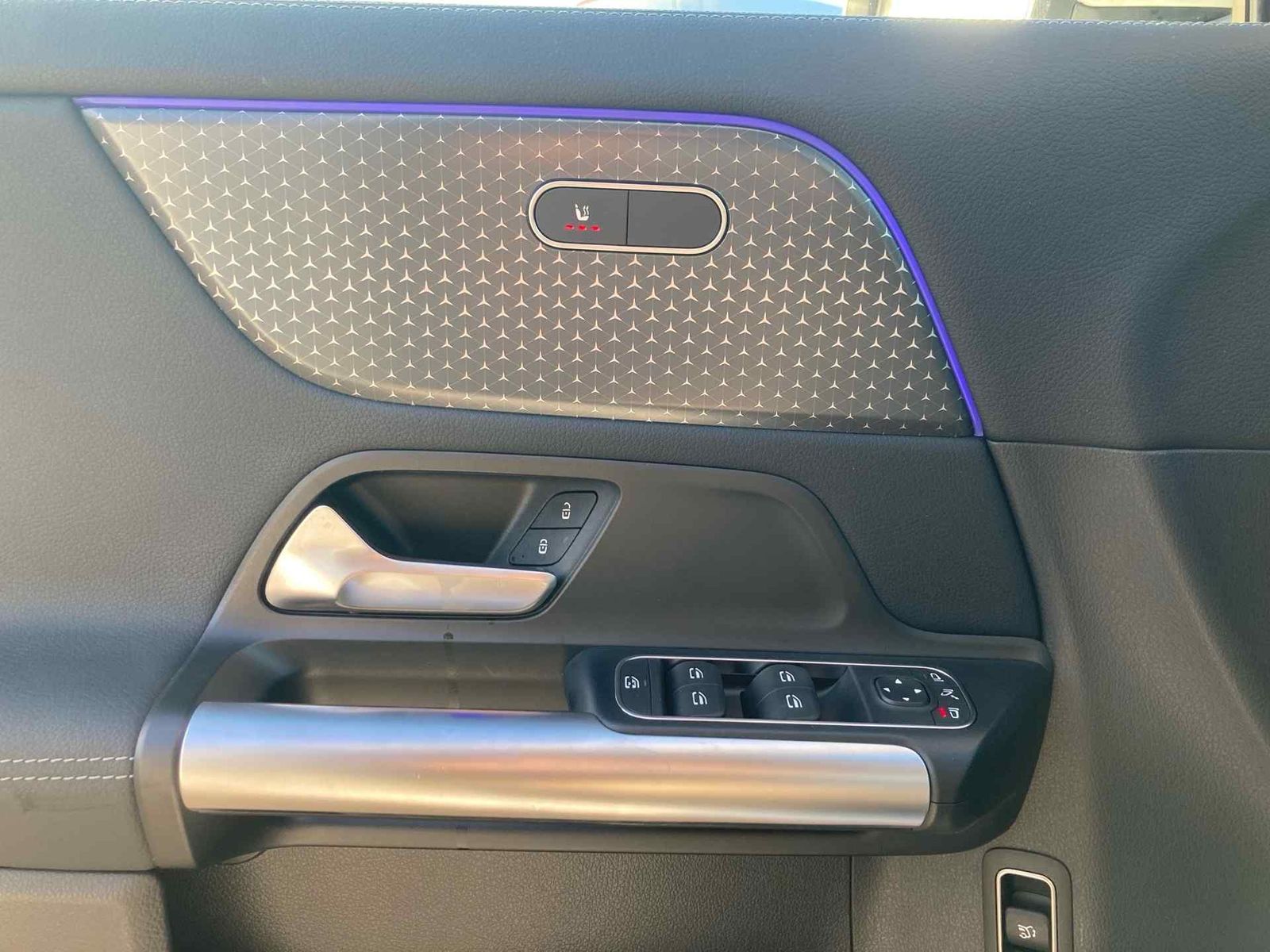 Mercedes-Benz GLA 200 Progressive AdvPlus+360+M-BEAM+Distr+Key foto 15