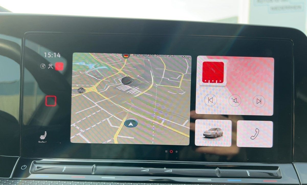 Volkswagen Golf VIII R-Line 1.5 TSI ACC+LED+NAVI+APP+RFK+SH foto 12