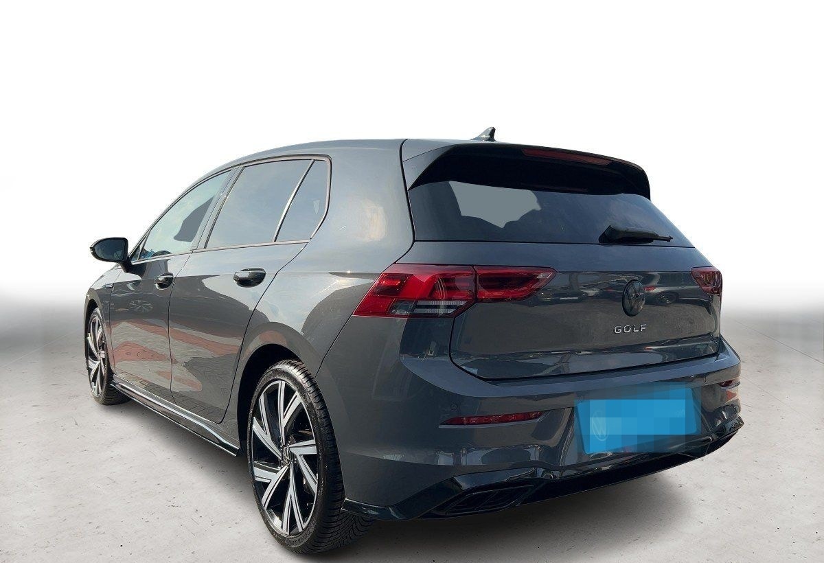 Volkswagen Golf VIII R-Line 1.5 TSI ACC+LED+NAVI+APP+RFK+SH foto 4