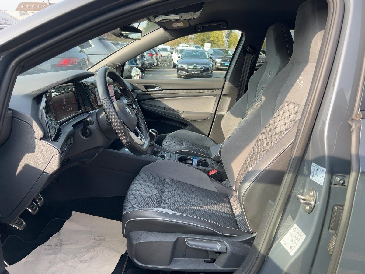 Volkswagen Golf VIII R-Line 1.5 TSI ACC+LED+NAVI+APP+RFK+SH foto 8
