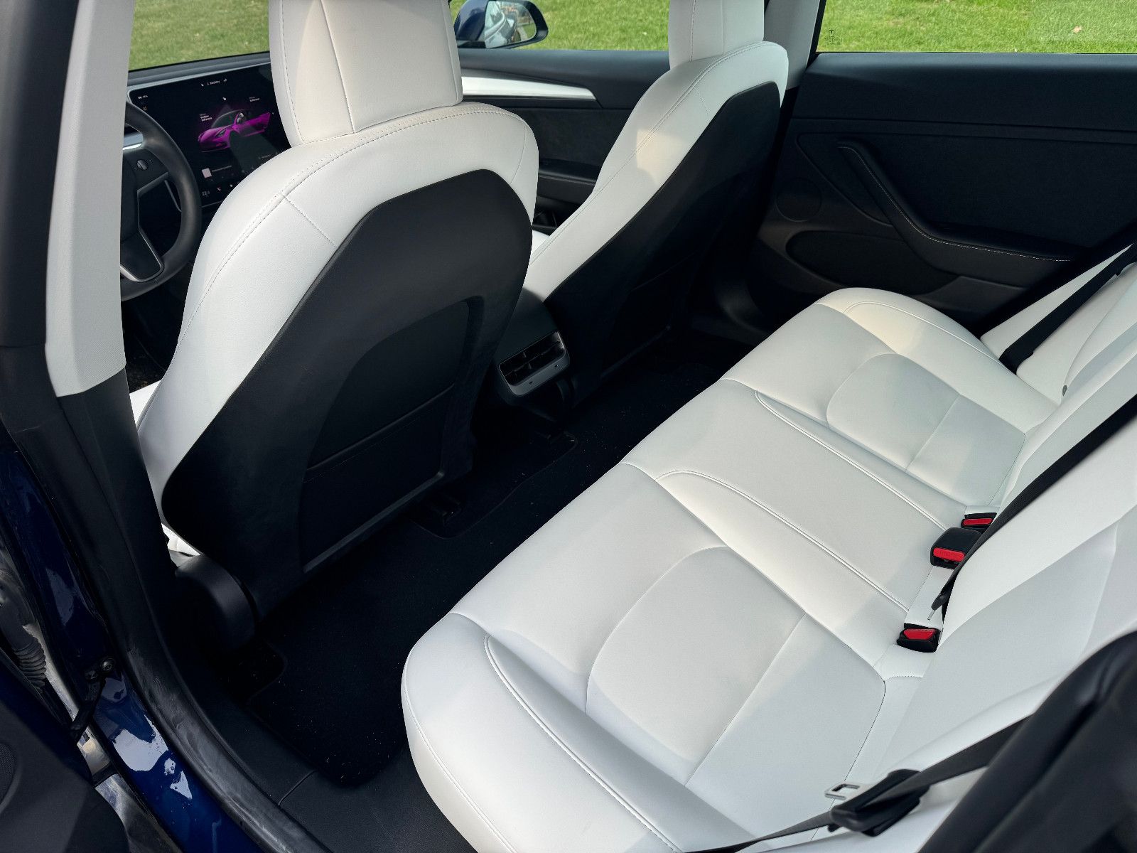 Tesla Model 3 Standard / 1. HD / 8-Fach / Weißes Leder foto 11