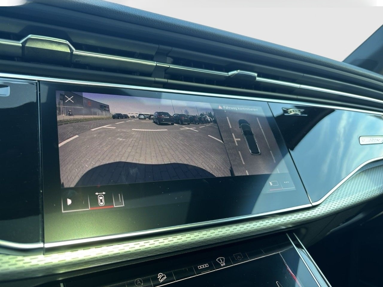 Audi SQ7 TFSI HD MLED HuD Pano StHZ Optik B&O AHK foto 25