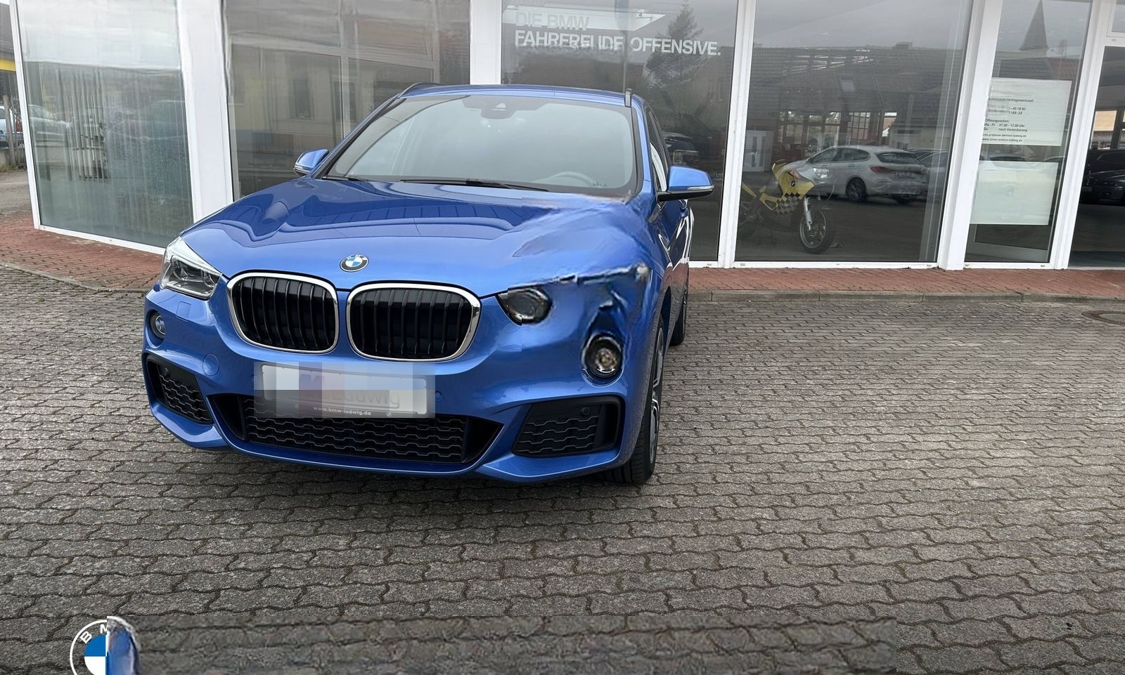 BMW X1 xDrive25d M Sportpaket Head-Up HK HiFi DAB foto 1