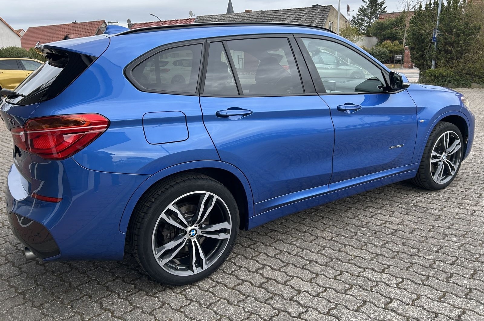 BMW X1 xDrive25d M Sportpaket Head-Up HK HiFi DAB foto 4