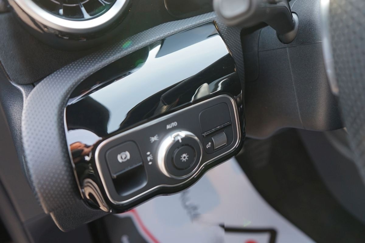 Mercedes-Benz A 180 AMG Line Aut.*NAVI*LED*PDC*SHZ*TEMPO* foto 16