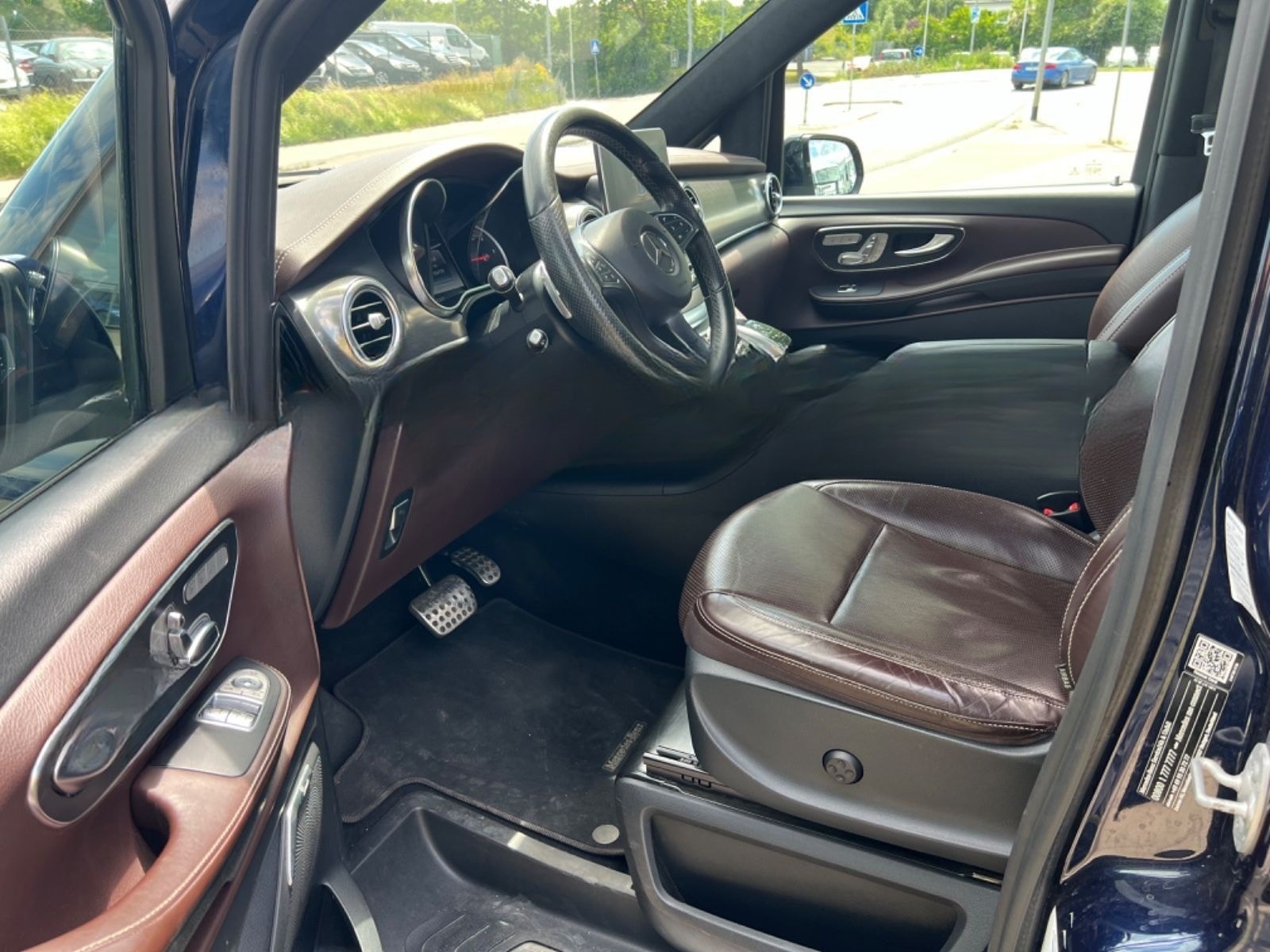 Mercedes-Benz V 250 d EXCLUSIVE EDITION 4MATIC  Panorama AMG foto 8