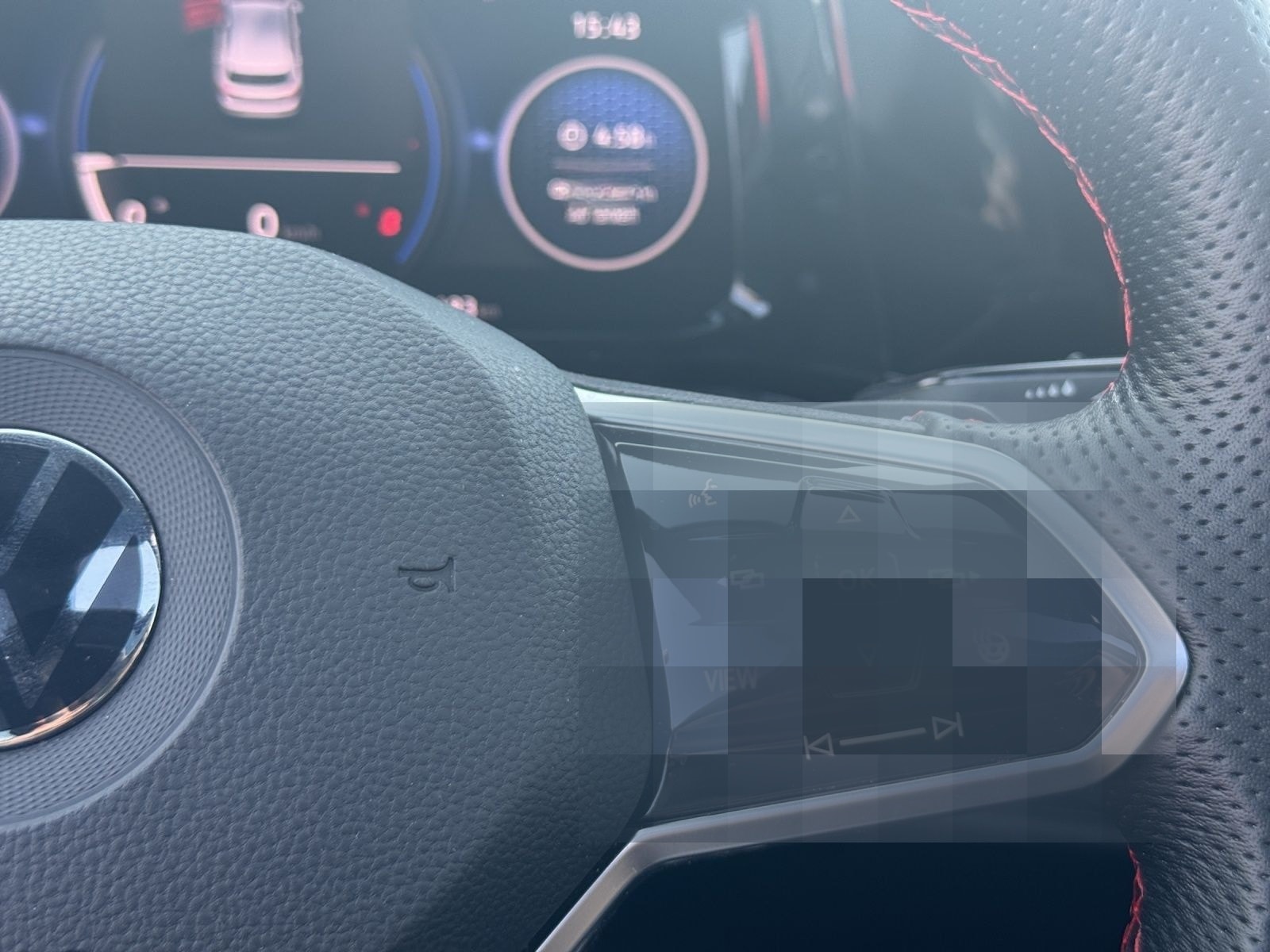 Volkswagen Golf VIII GTI CLUBSPORT 2.0 TSI DSG LED PLUS PAN foto 19