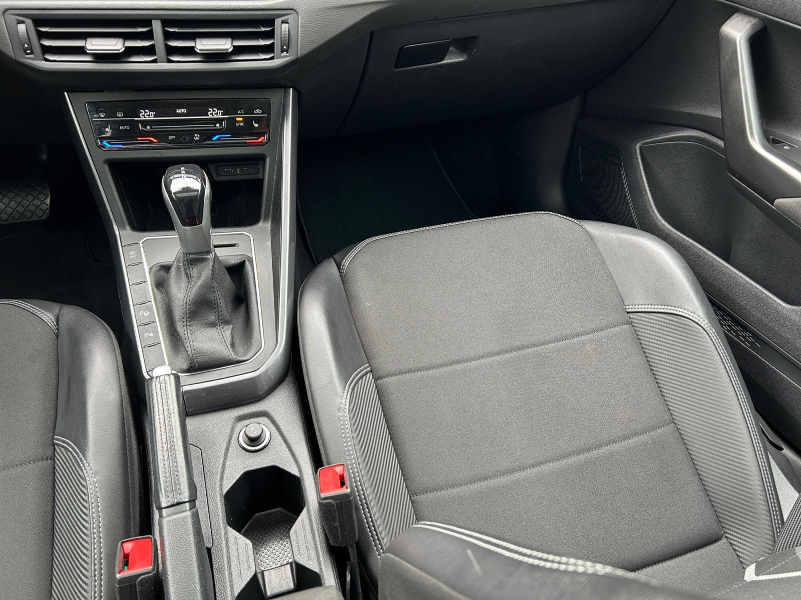 Volkswagen Taigo 1.0TSI DSG Style Pano ACC AHK Matrix Navi foto 8