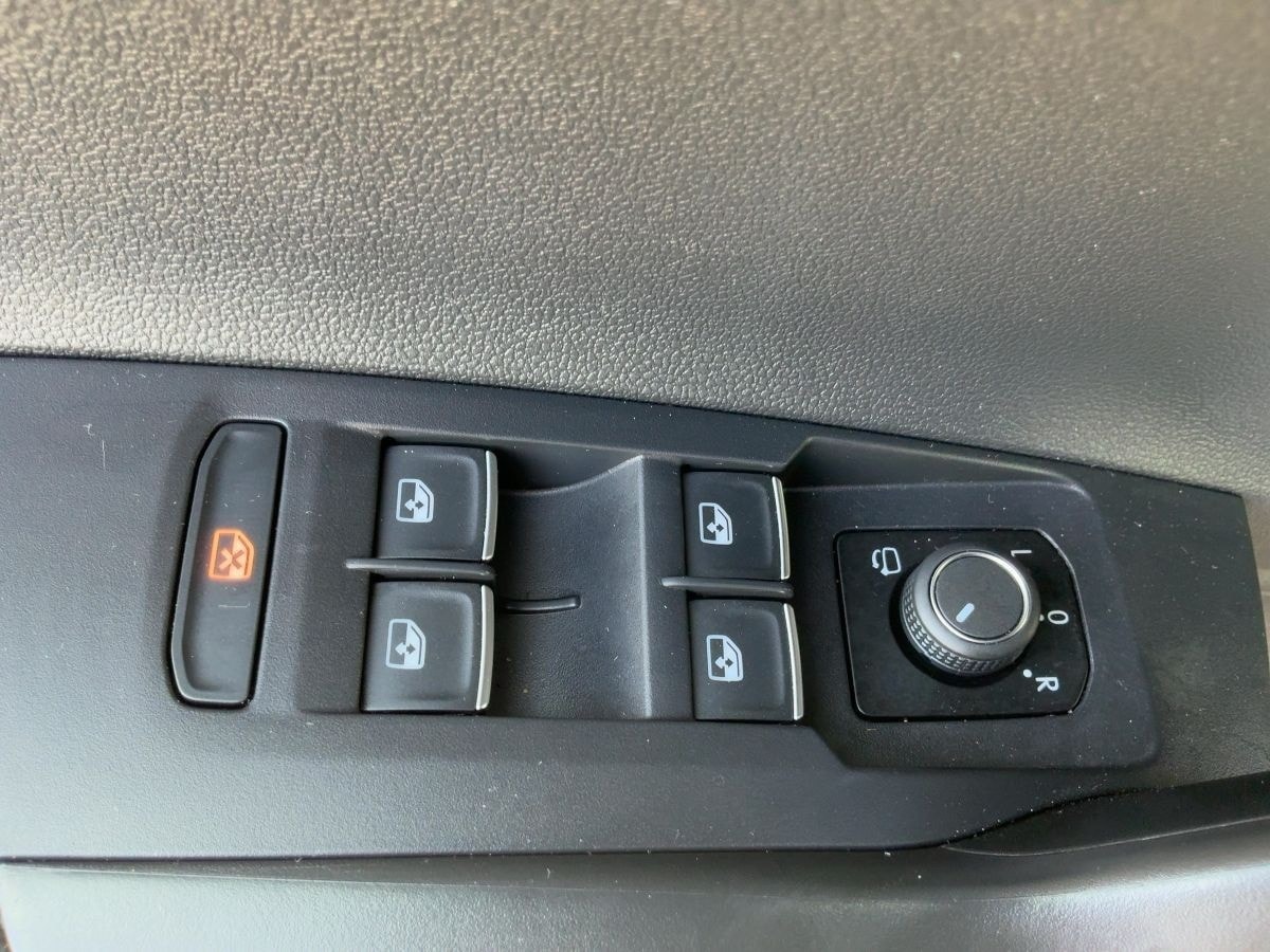 Volkswagen Polo 1.0 TSI GOAL LED+NAVI+ACC+SHZ+2xPDC+DAB+ALU foto 16