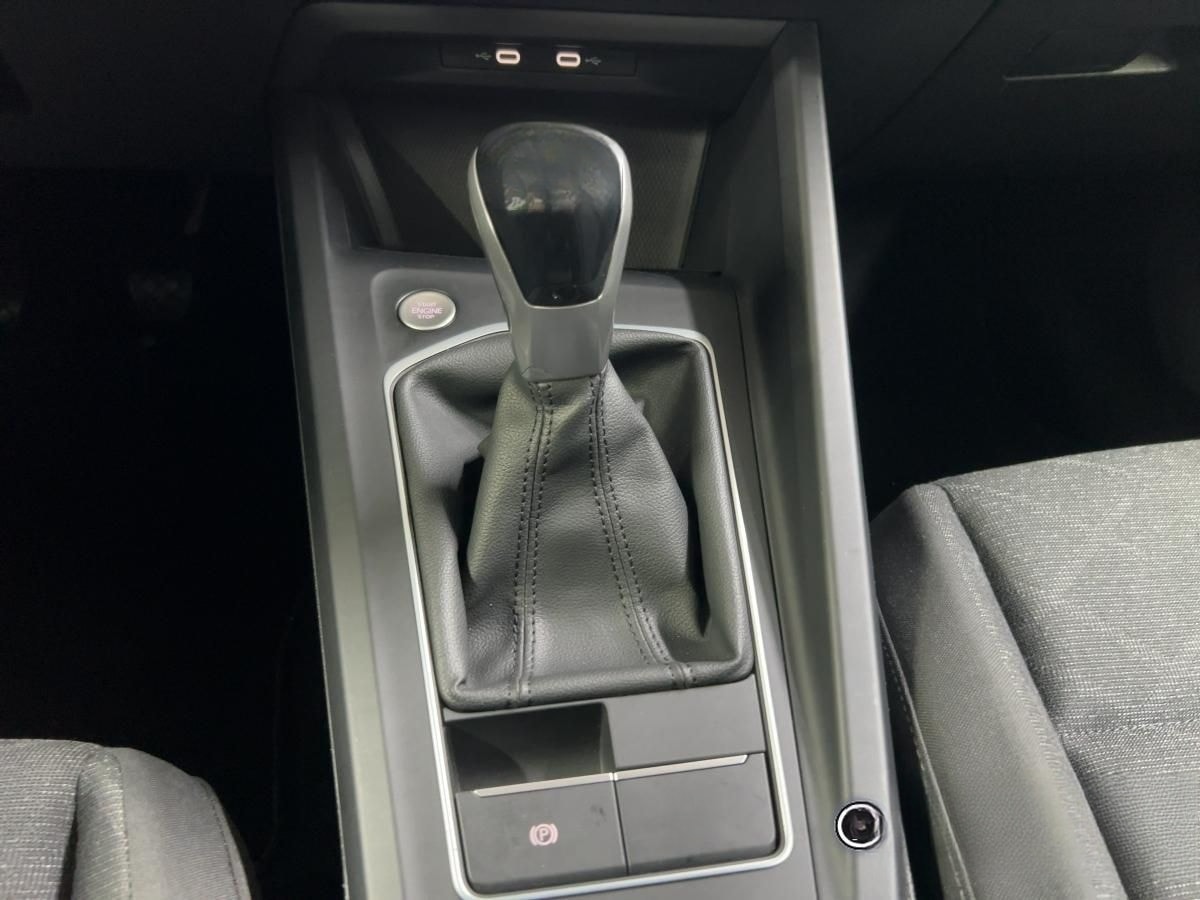 Volkswagen Golf TDI BUSINESS NAVI+ACC+SHZ+PDC foto 12