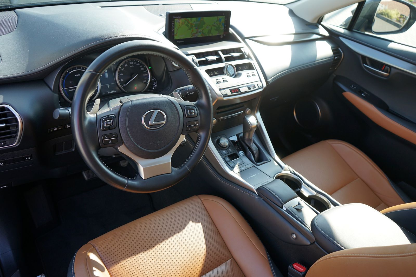 Lexus NX 300h Executive Line (E-Four) LED Navi Kamera foto 18