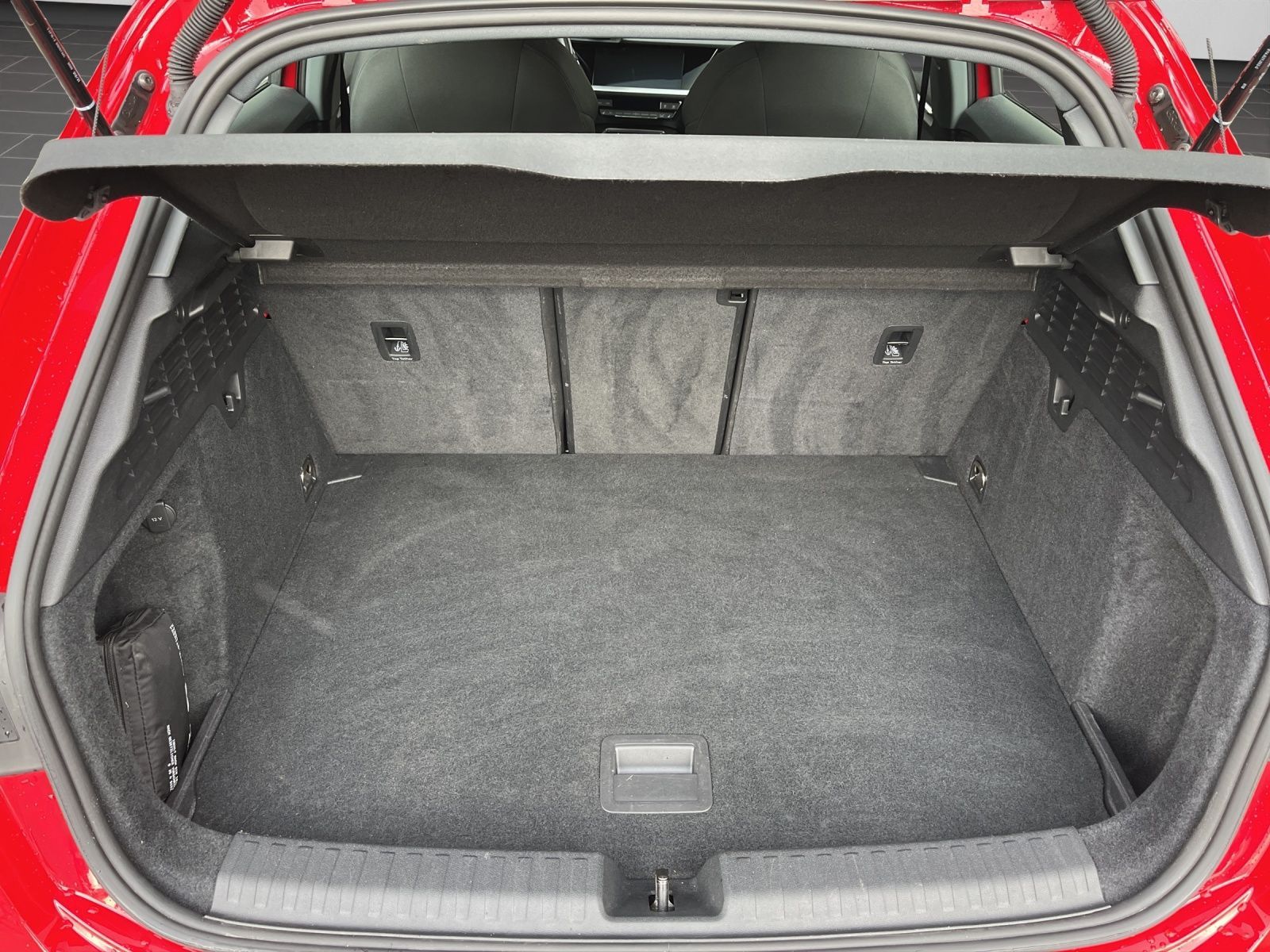 Audi A3 Sportback 35 TFSI basis Navi, B&O, LED, Pano, foto 12