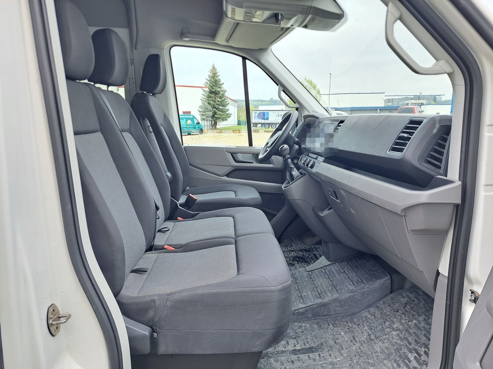 Volkswagen Crafter  L3H2 Trendline, 7 Sitzer foto 11