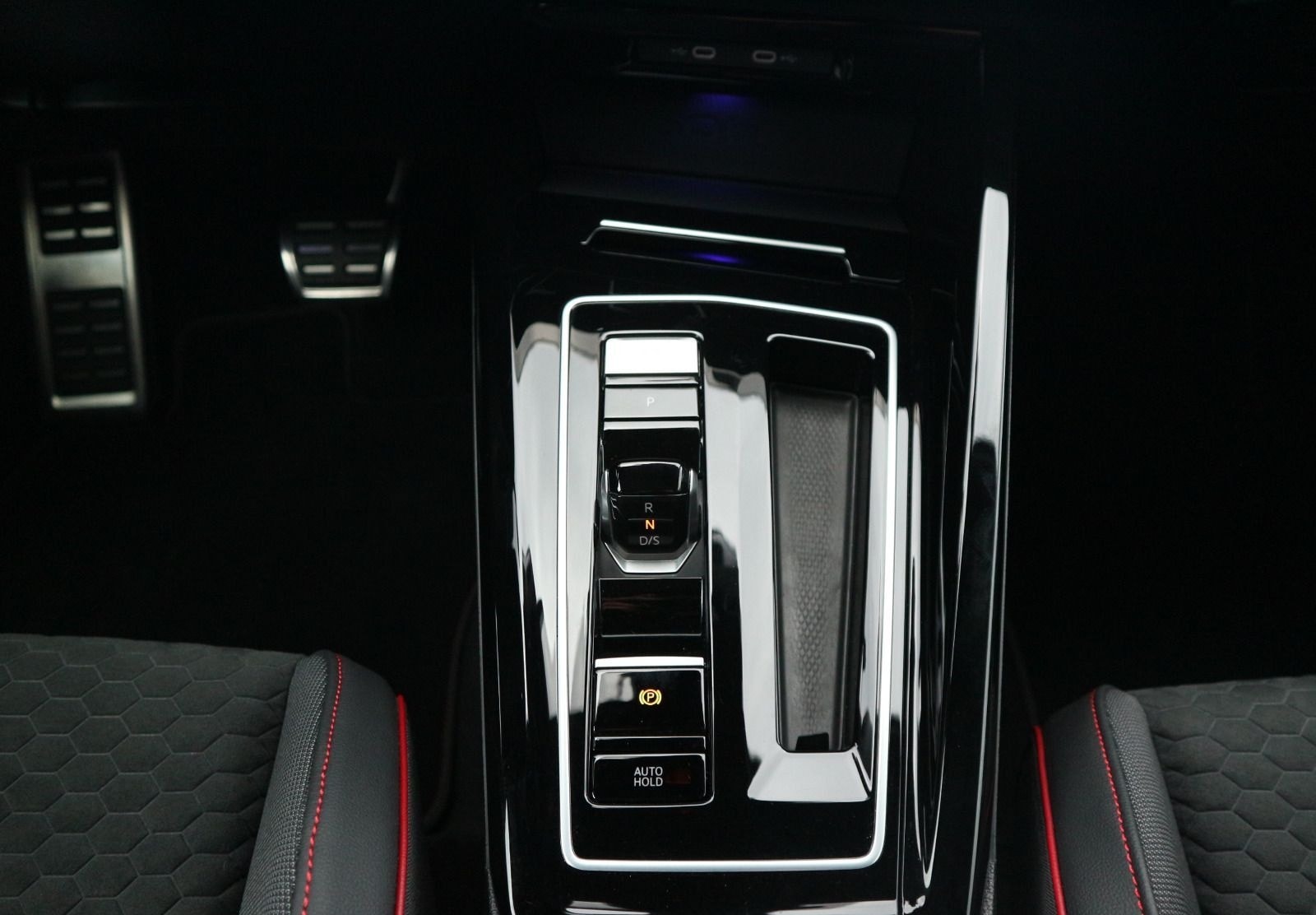 Volkswagen Golf GTI Clubsport 2.0 TSI DSG PANO RFK ACC NAVI foto 12