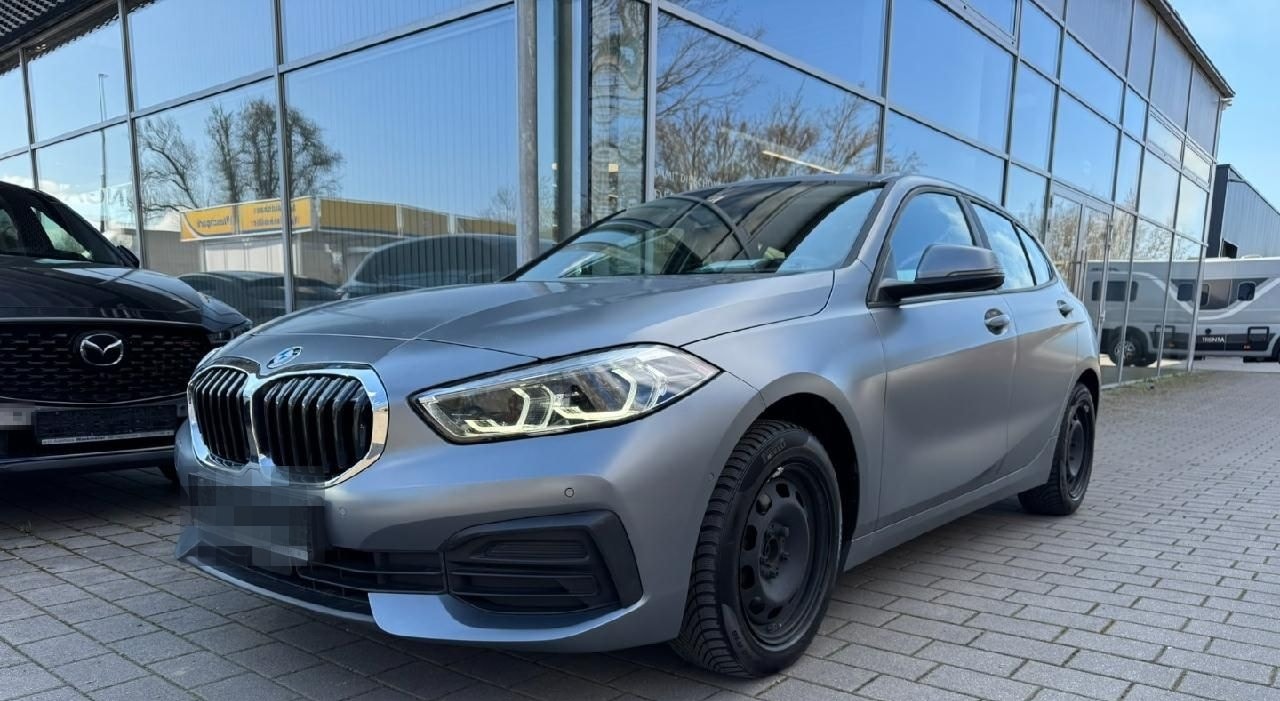 BMW 1 Limousine 118 i Advantage foto 1
