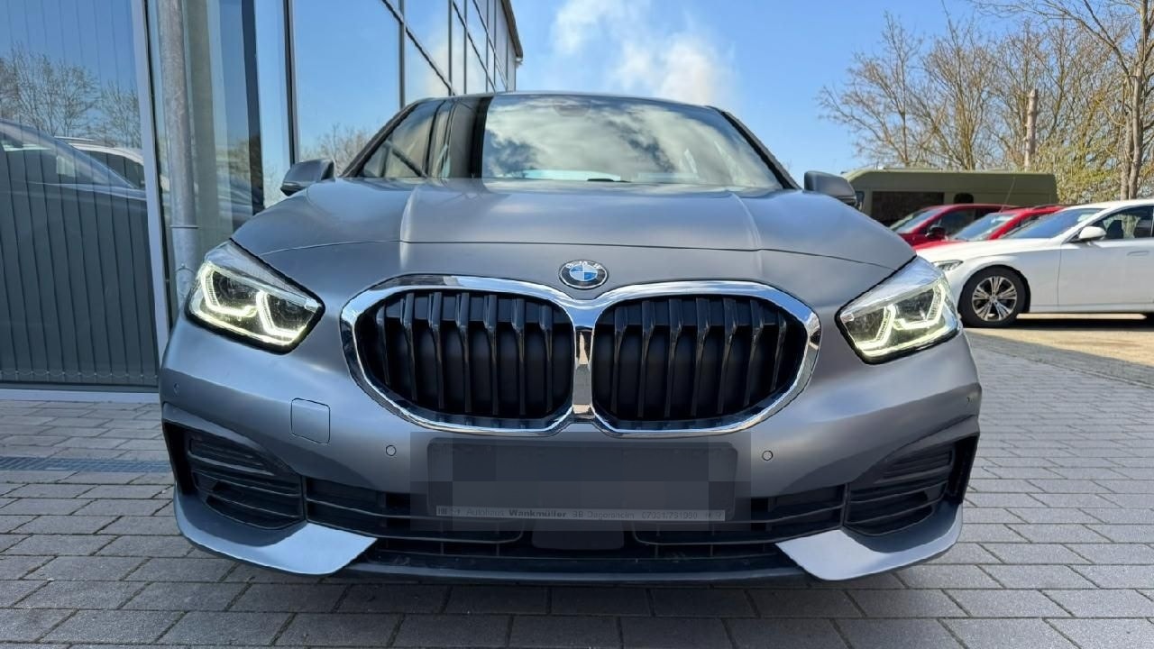BMW 1 Limousine 118 i Advantage foto 2