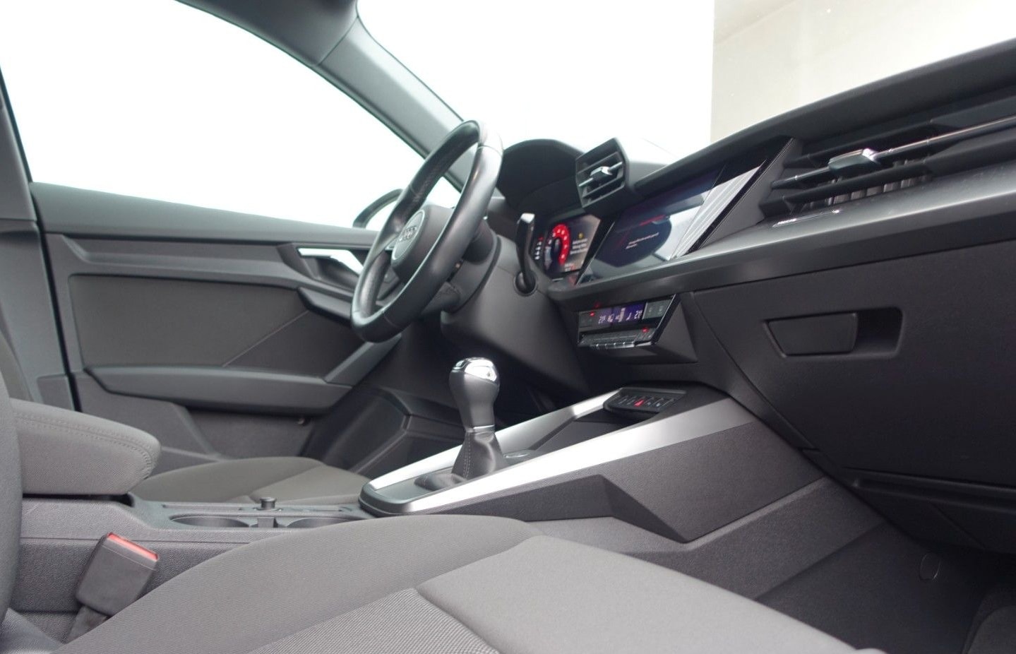 Audi A3 Sportback 35 TFSI advanced MATRIX/NAVI/VIRT foto 9