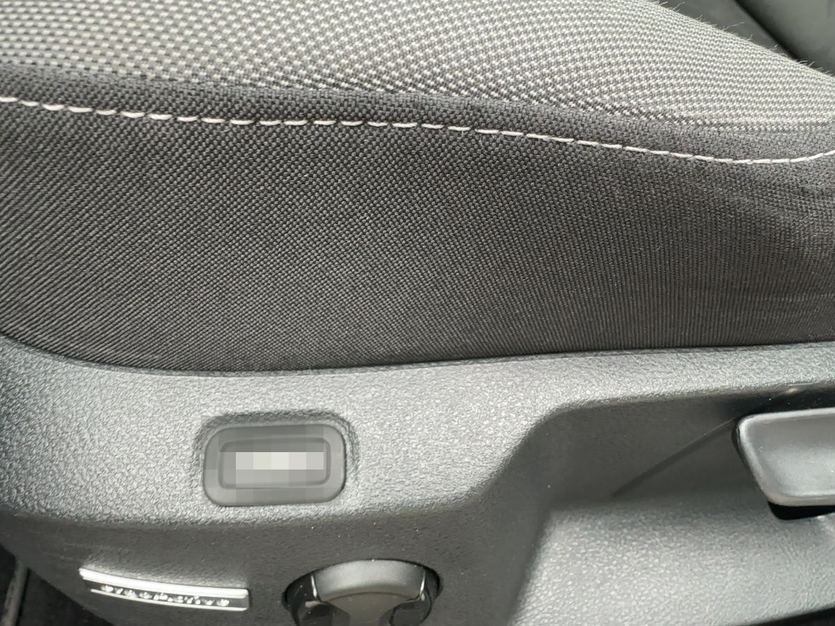 Volkswagen Golf VII Variant 2.0 TDI Comfortline DSG Nav ACC foto 17