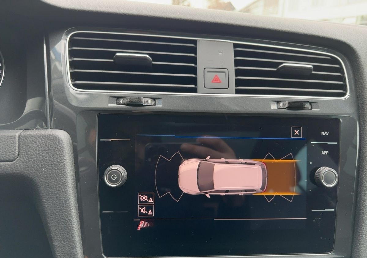 Volkswagen Golf VII Variant 2.0 TDI Comfortline DSG Nav ACC foto 18