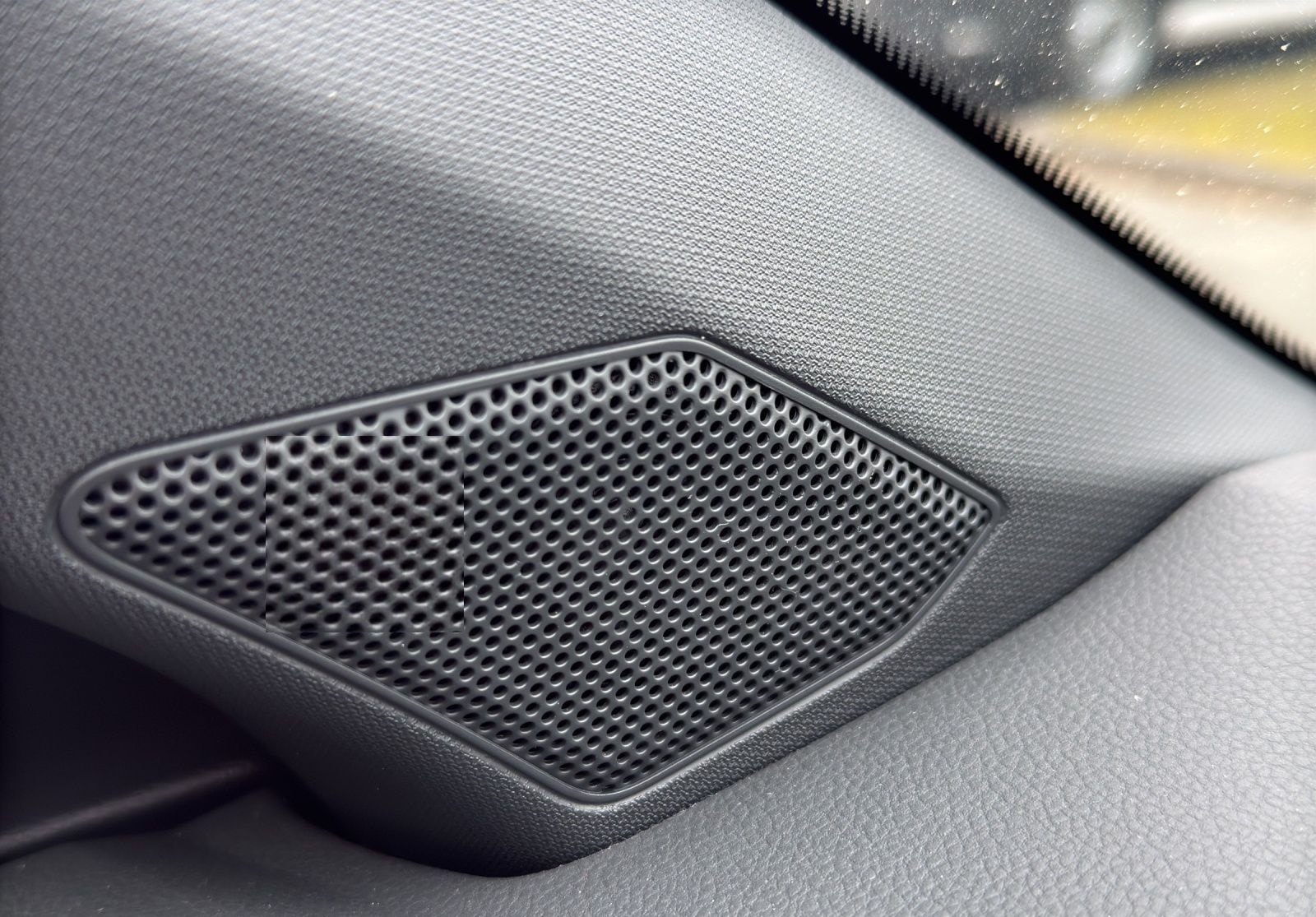 Volkswagen T-Roc R 2.0 TSI 4Mot. DSG AHK+IQ.LIGHT+ACC+BEATS foto 18