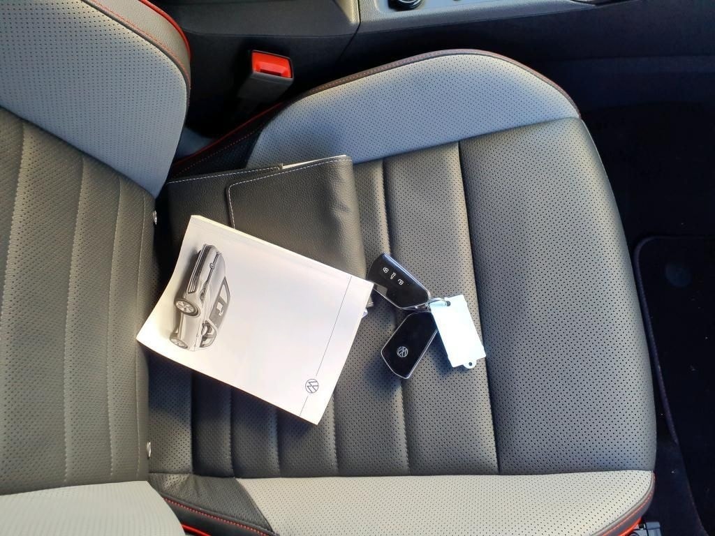 Volkswagen Golf VIII 2,0 TSI GTI Clubsport DSG NAVI/LED/Sit foto 5