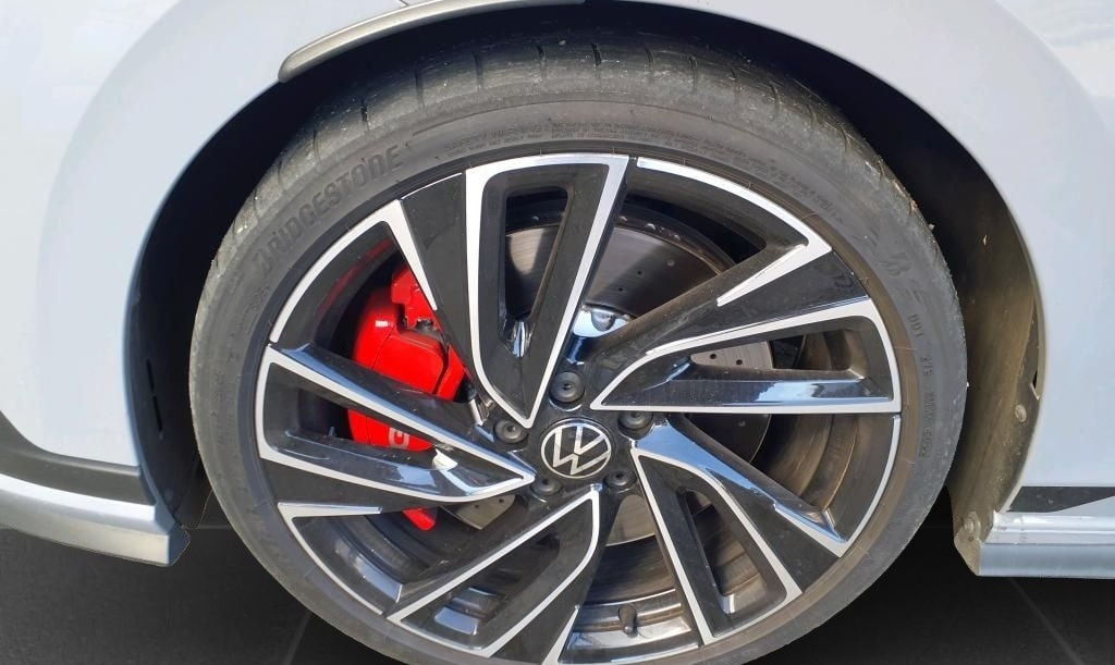 Volkswagen Golf VIII 2,0 TSI GTI Clubsport DSG NAVI/LED/Sit foto 9