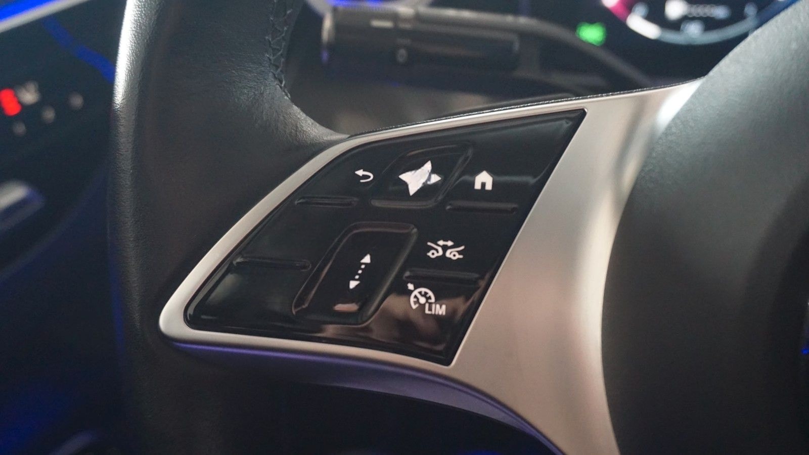 Mercedes-Benz C 300 4Matic PANO*DIGITAL*MEMORY*360°*ACC*1-HD! foto 19