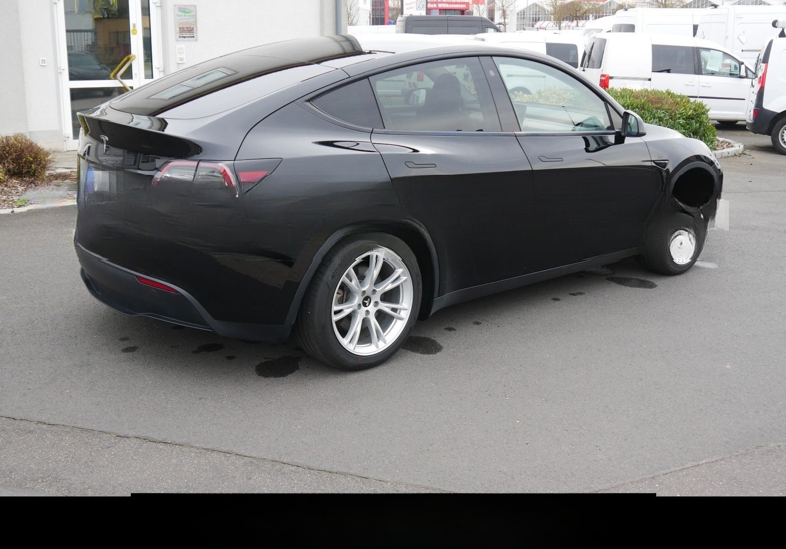 Tesla Model Y Long Range Dual AWD AHK foto 3