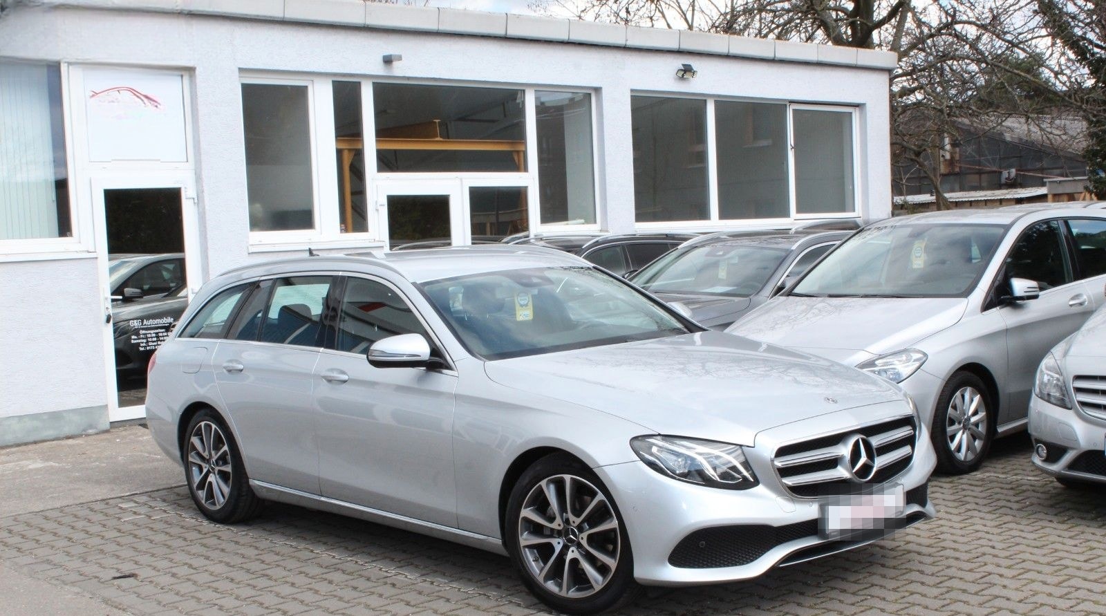 Mercedes-Benz E 220d T Avantg*LED*NAVI*LEDER*TOTW*SPUR foto 1