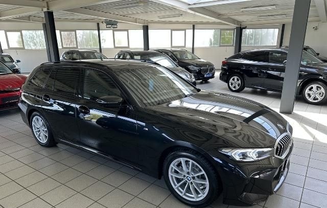 BMW 318 i M Sport AHK HUD 360° Kamera Alcantara LED foto 15