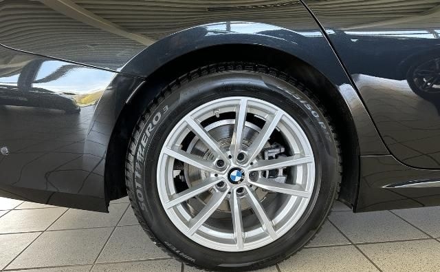 BMW 318 i M Sport AHK HUD 360° Kamera Alcantara LED foto 6