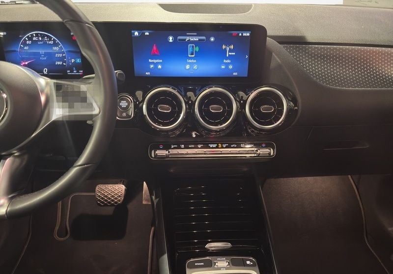 Mercedes-Benz GLA 200 d PROGRESSIVE AHK SHZ KLIMA MBUX NAVI foto 16