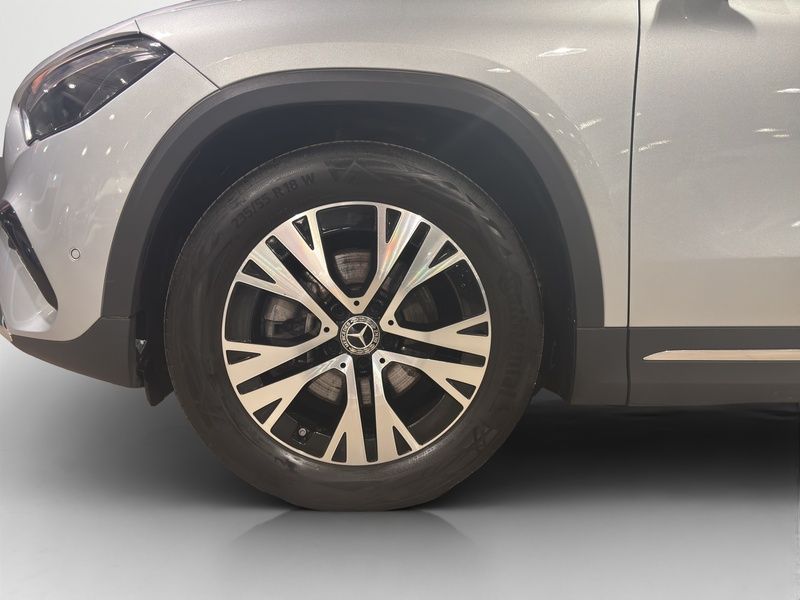 Mercedes-Benz GLA 200 d PROGRESSIVE AHK SHZ KLIMA MBUX NAVI foto 5