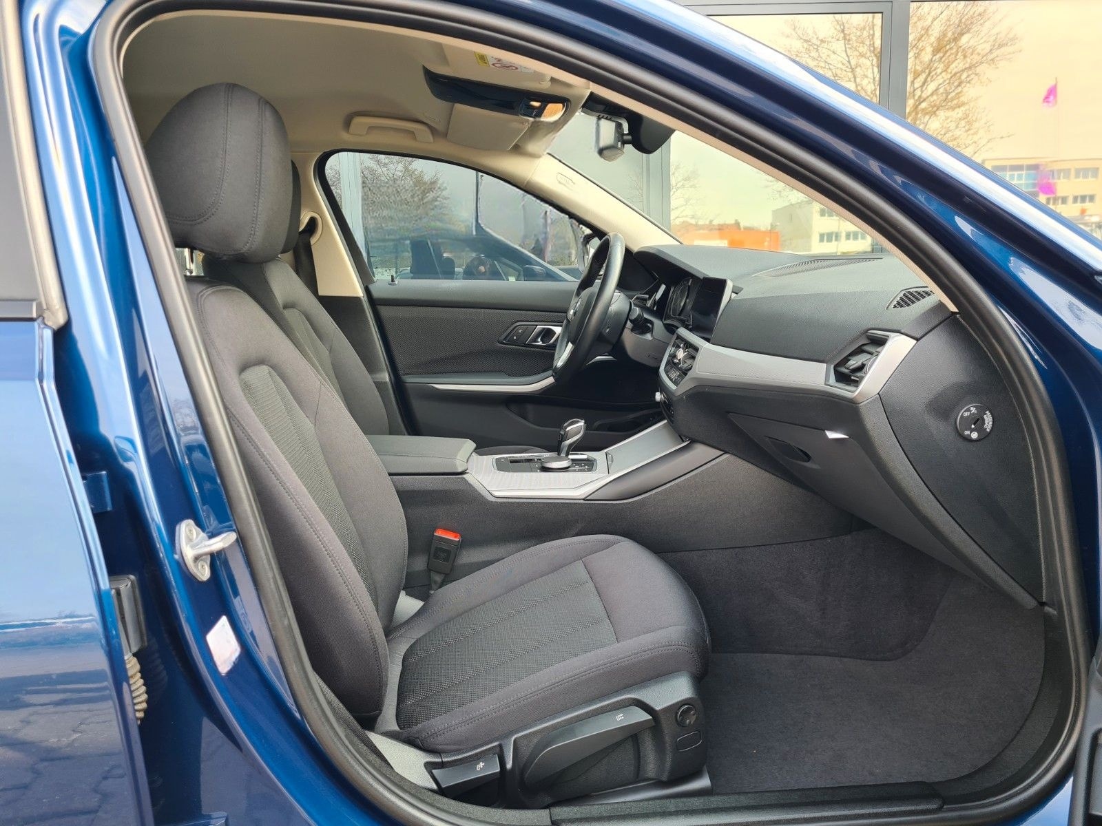 BMW 318d Advantage - ACC - HUD - 8 x ALU - foto 14