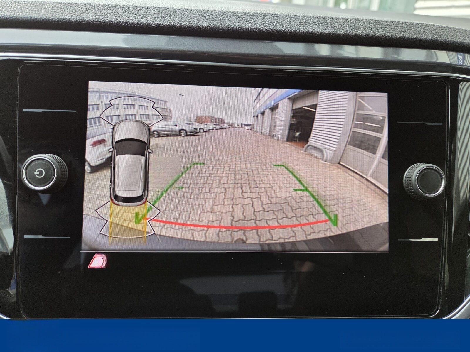 Volkswagen T-Roc 1.5 TSI R-LINE DSG Sport AHK+NAVI*SITZHZG foto 18