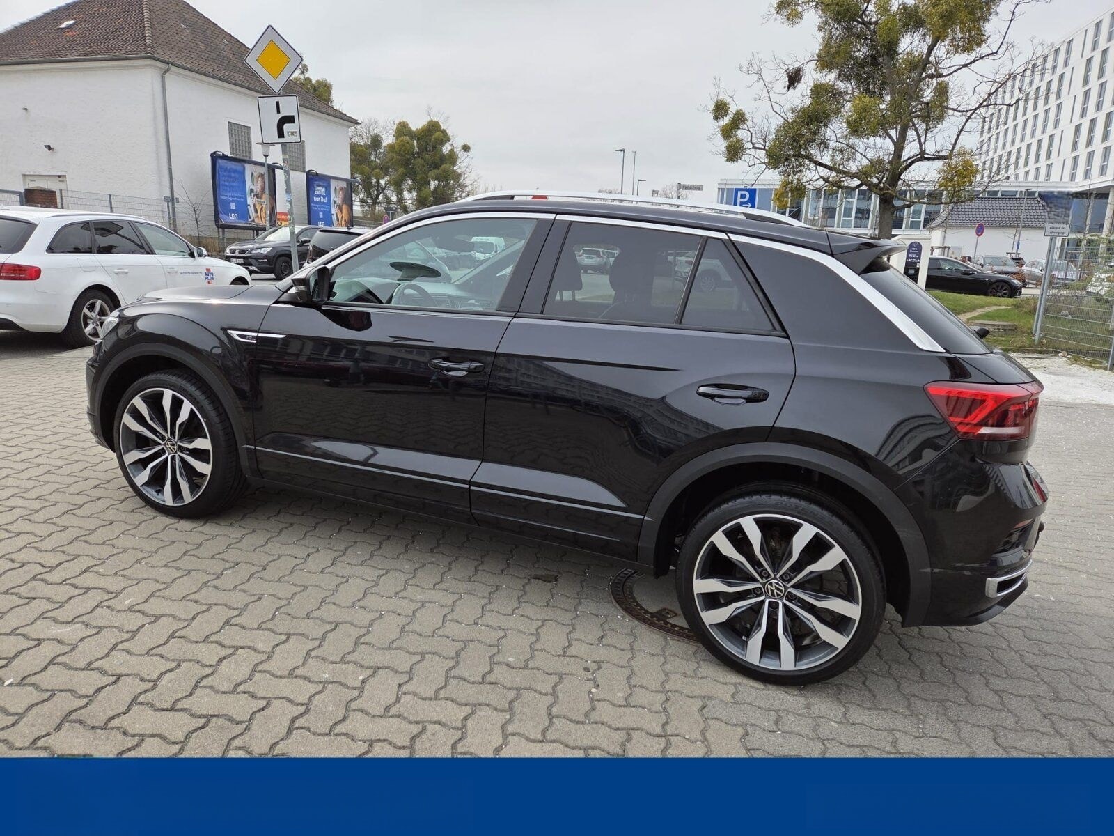 Volkswagen T-Roc 1.5 TSI R-LINE DSG Sport AHK+NAVI*SITZHZG foto 4