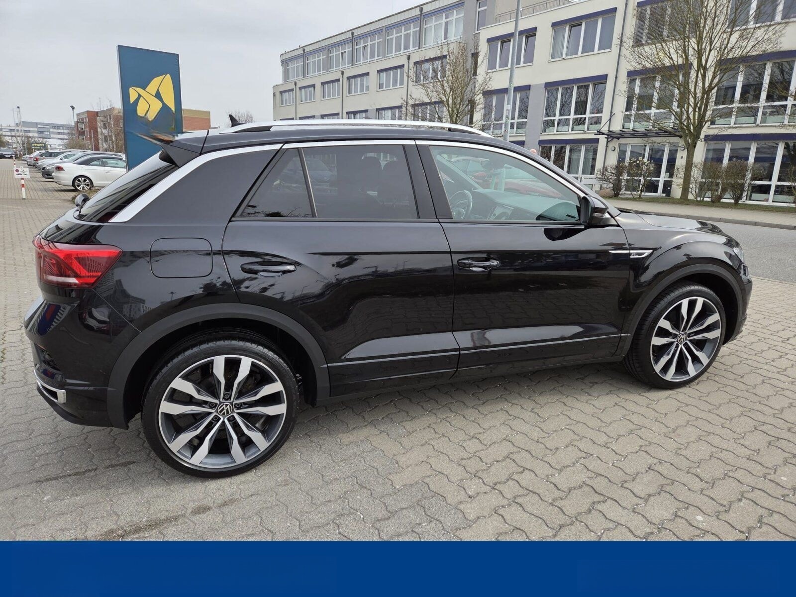Volkswagen T-Roc 1.5 TSI R-LINE DSG Sport AHK+NAVI*SITZHZG foto 8