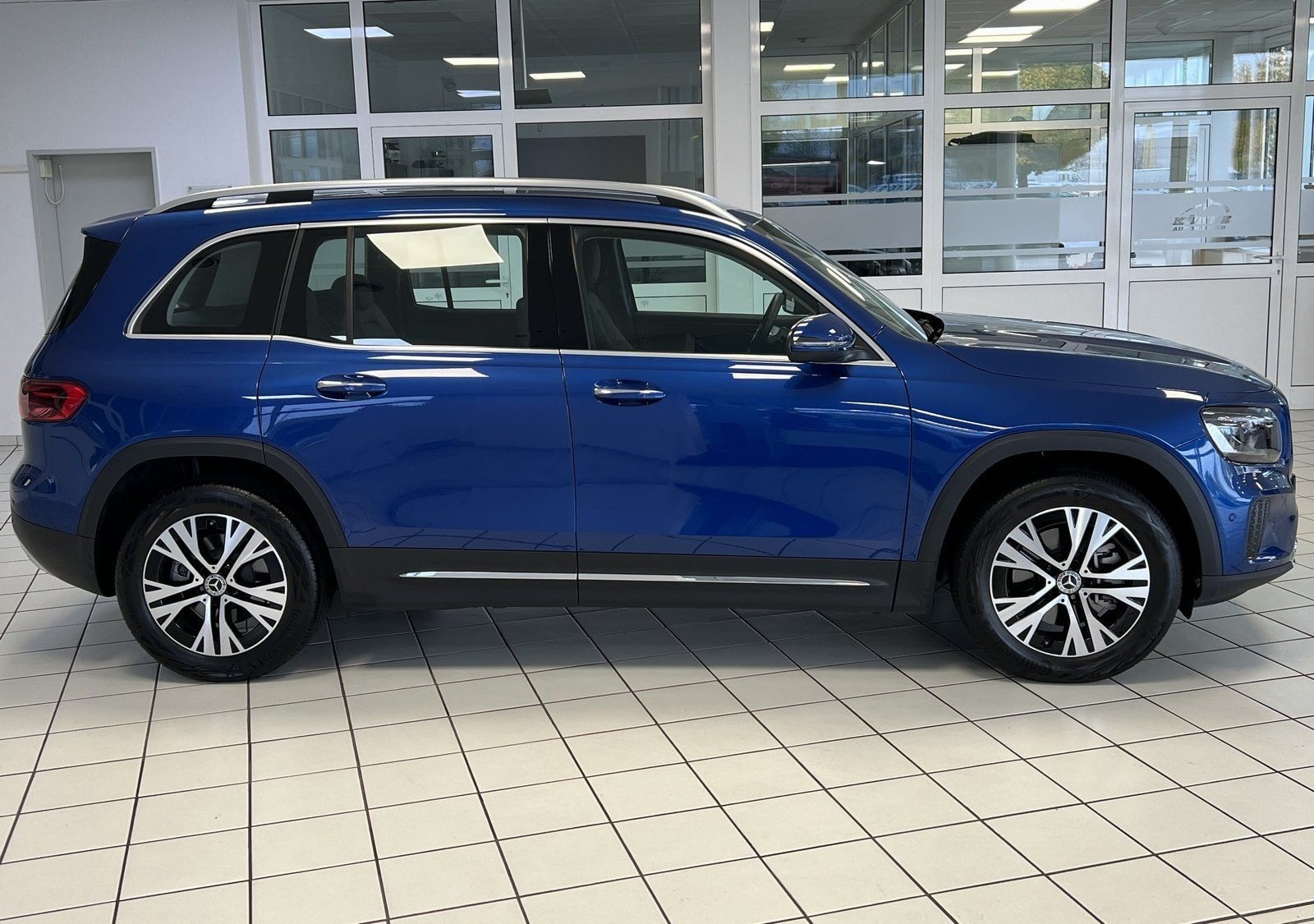 Mercedes-Benz GLB 220d 4M Prog Advanced Plus WinterPaket+KeyGO foto 12