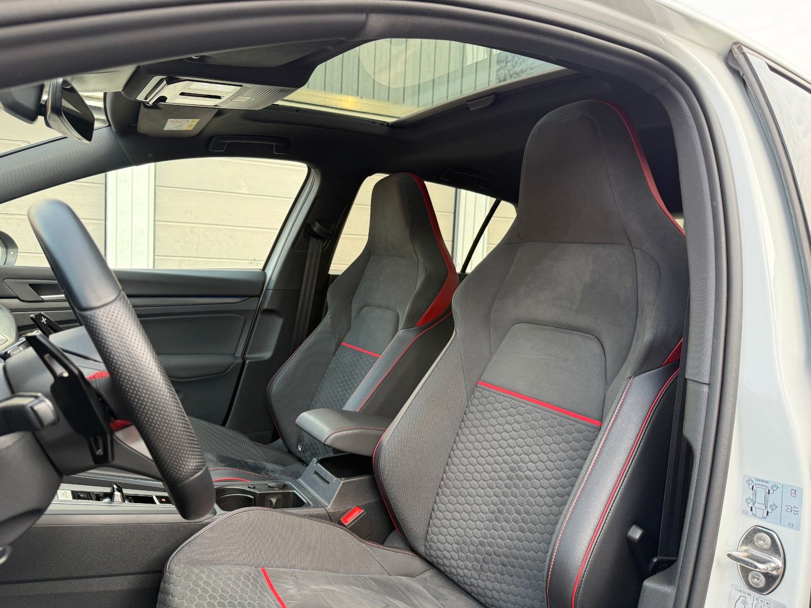 Volkswagen Golf 8 GTI Clubsport Pano HUD H&K DCC Voll foto 18