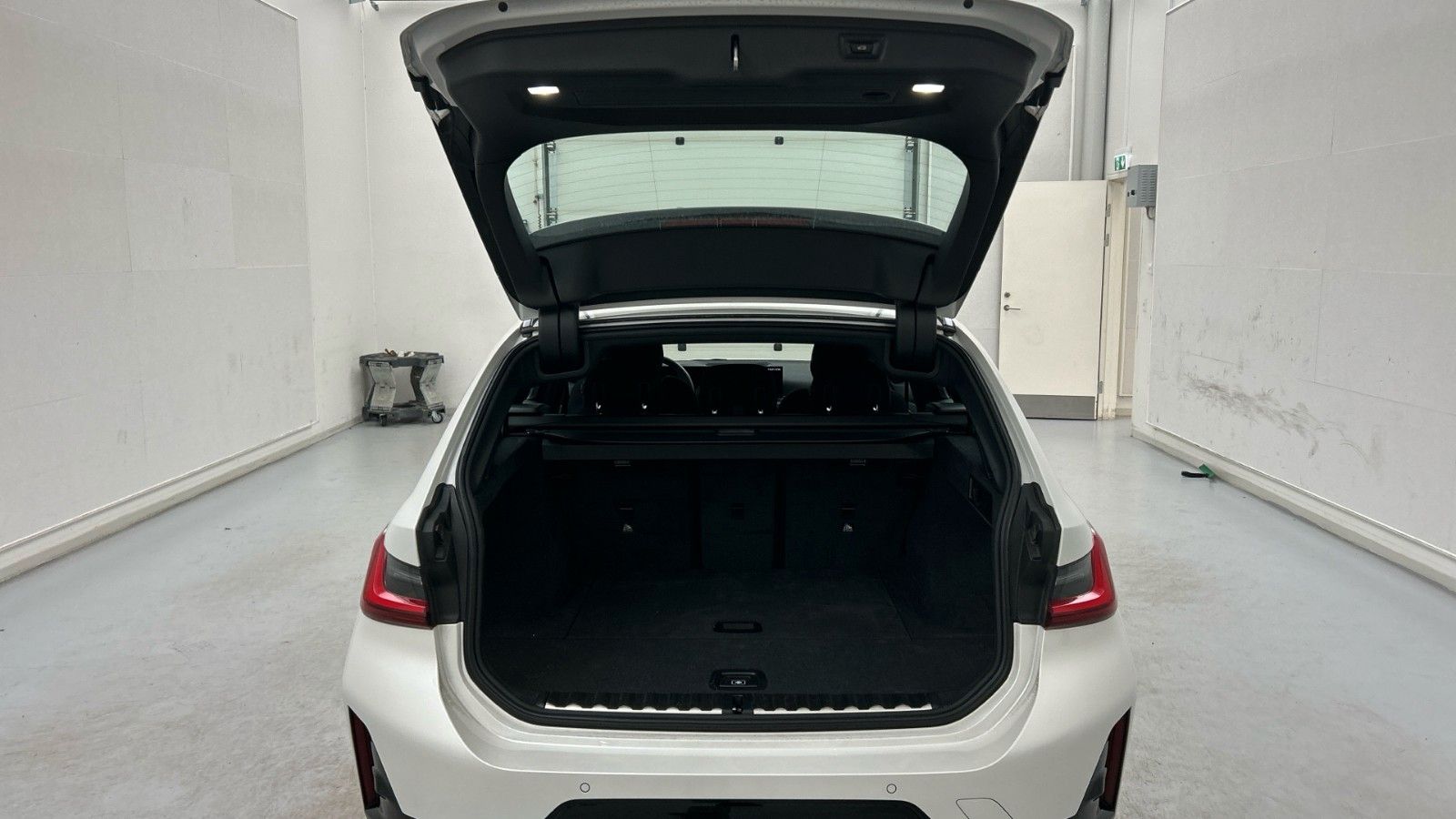 BMW 330i Touring xDrive M Sport ACC FL2 HiFi LED 3ZK foto 14