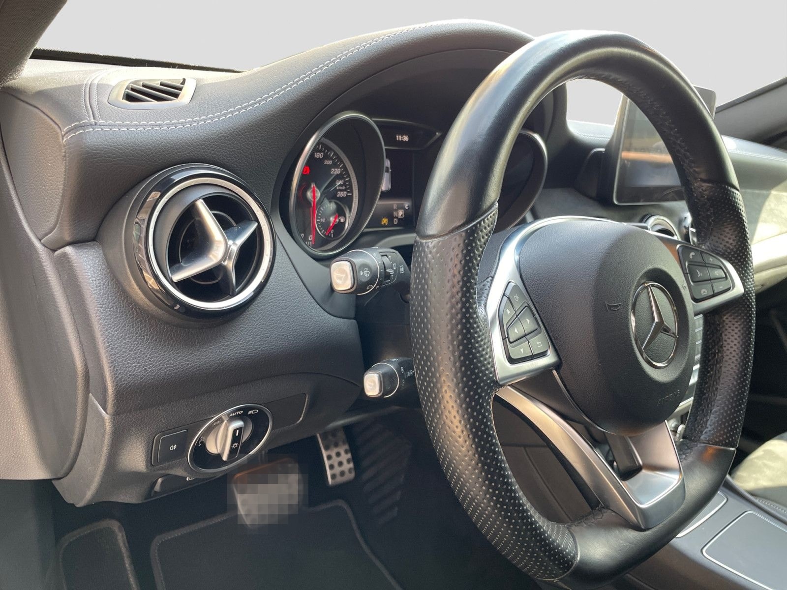 Mercedes-Benz GLA 250 4Matic Automatik (DCT) AMG-Line 360° LED foto 13