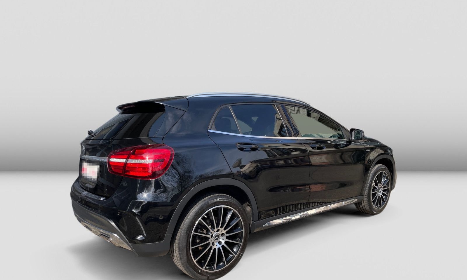 Mercedes-Benz GLA 250 4Matic Automatik (DCT) AMG-Line 360° LED foto 4