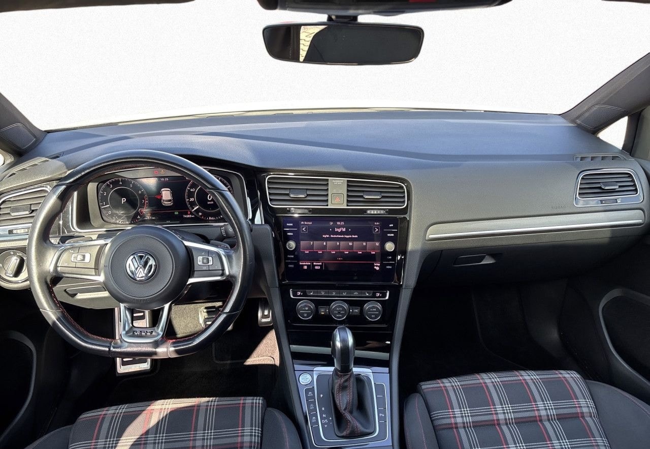 Volkswagen Golf 2.0 GTI DSG LED Kamera AppConnect Klima foto 11