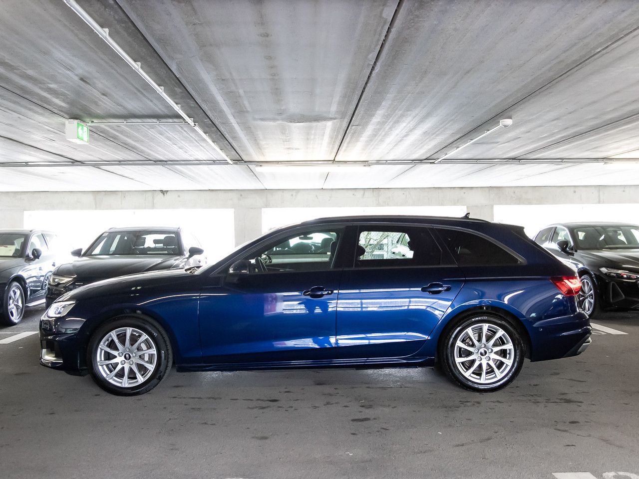 Audi A4 Avant advanced 40 TFSI Matrix LED AHK Head Up foto 4