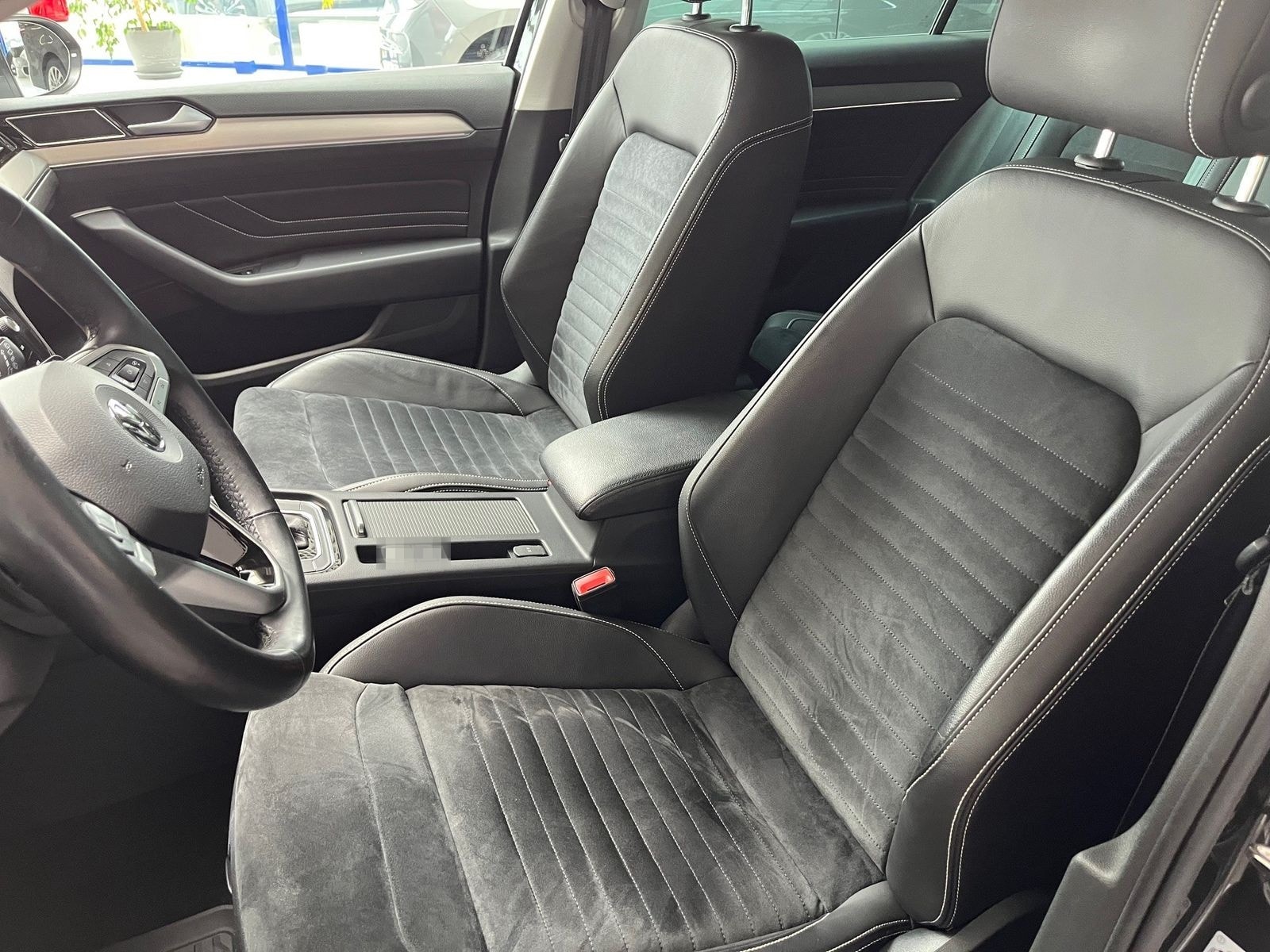 Volkswagen Passat Variant 1.5 TSI-DSG ELEGANCE,LED,ACC,AHK foto 8