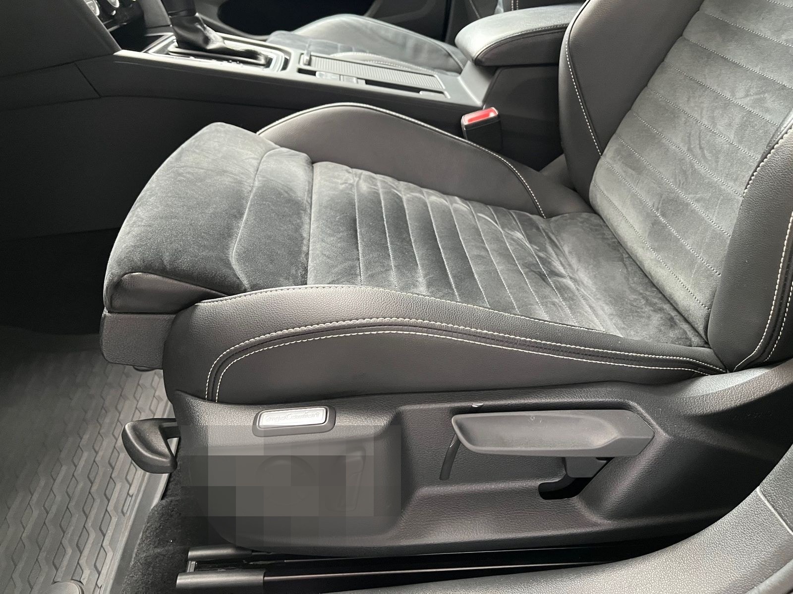 Volkswagen Passat Variant 1.5 TSI-DSG ELEGANCE,LED,ACC,AHK foto 9