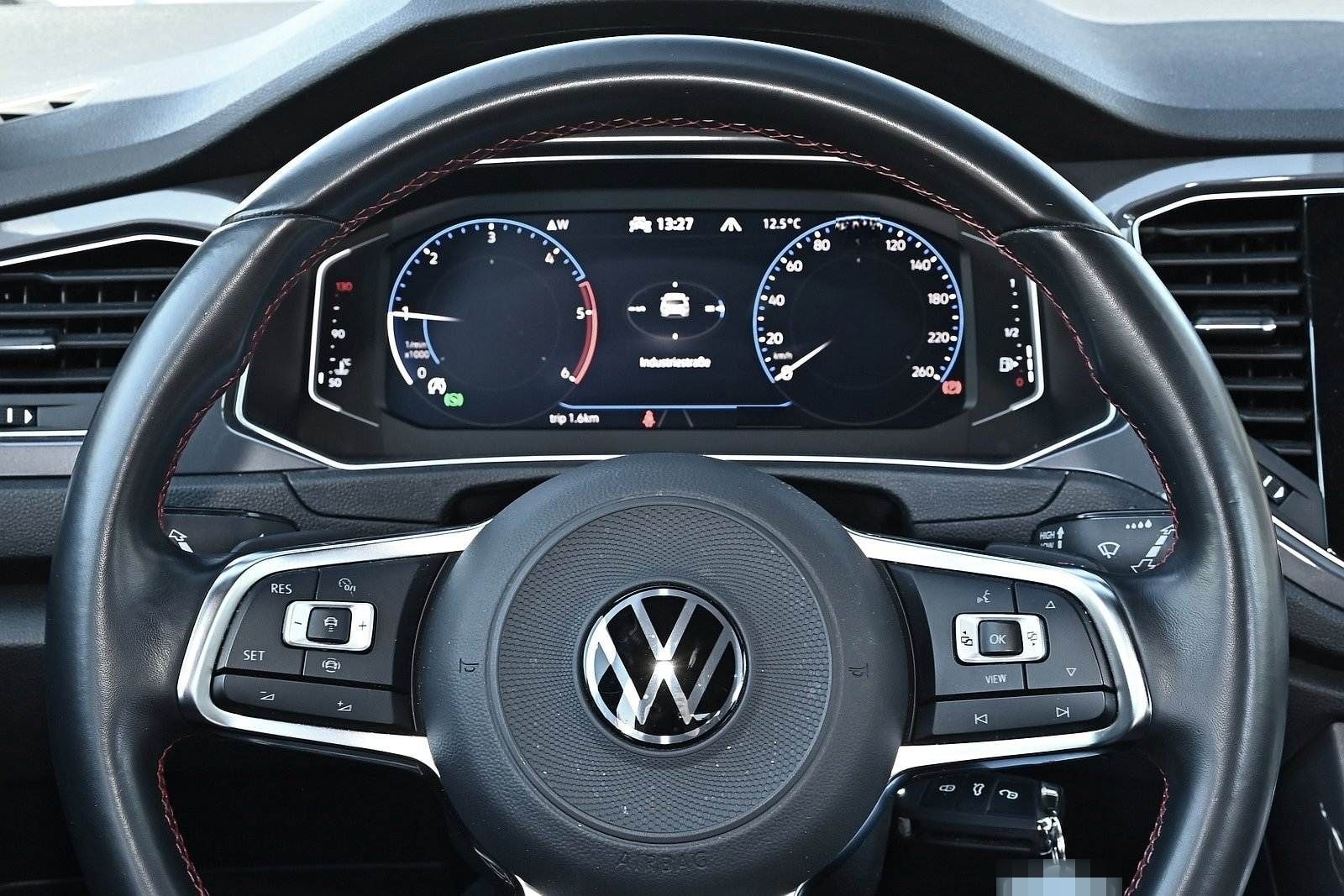 Volkswagen T-Roc 2.0 l TDI DSG Sport foto 15