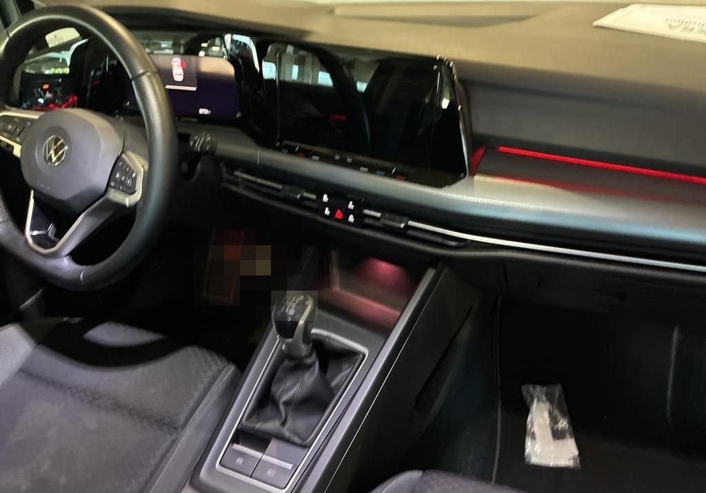 Volkswagen Golf VIII 1.5 TSI Active Navi, Rear-View, ZGV foto 6