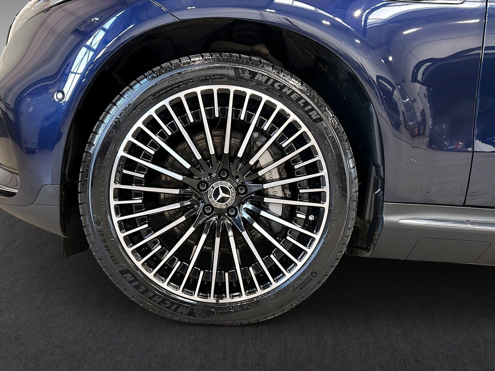 Mercedes-Benz EQC 400 4MATIC AMG+MULTIBEAM+Kamera+Ambiente+DAB foto 4